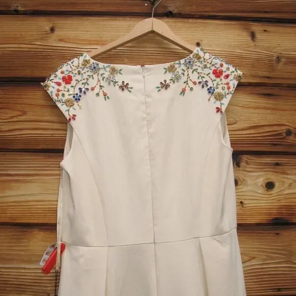 Mac Duggal 26540 Ieena Beaded Cap Sleeve V Neck A Line Gown Dress Cream Size 4 - Picture 11 of 16